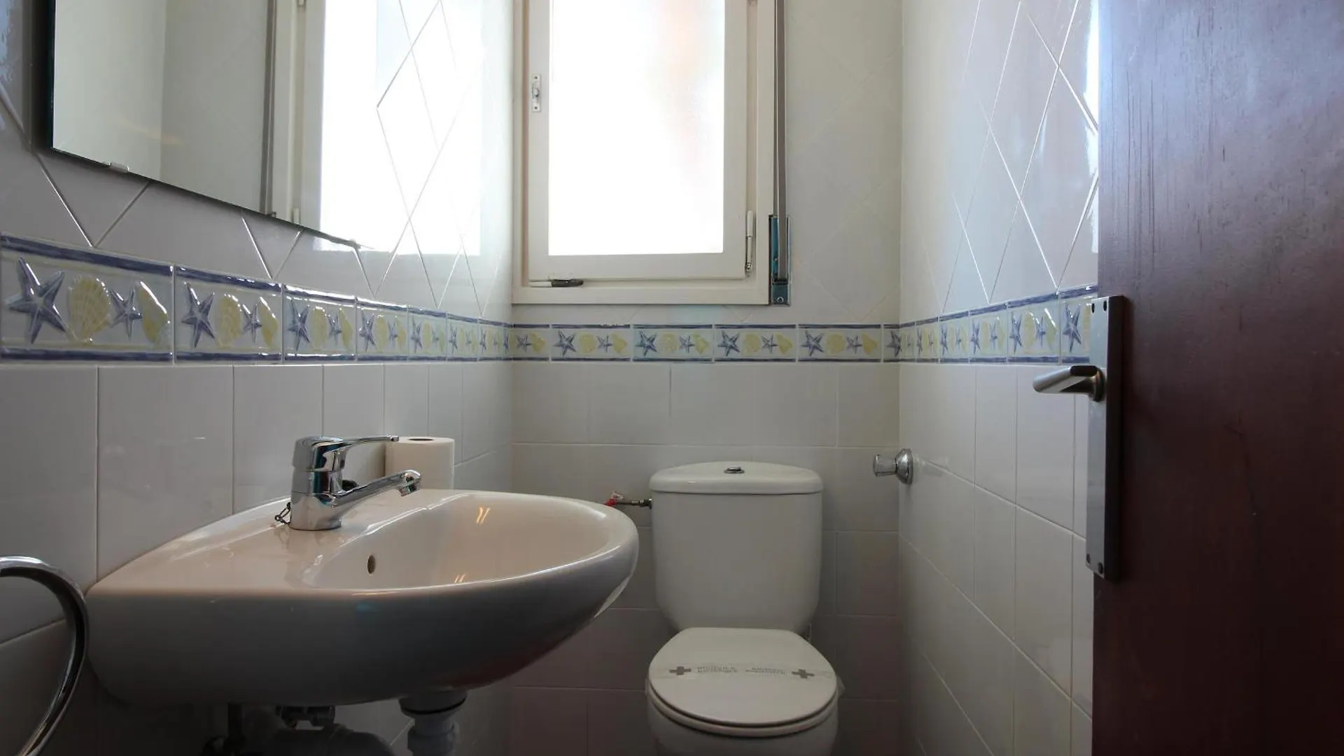 Casa Con Jardin A 100M De La Playa De La Farella, Wifi Y Garaje Privado - Es-228-175 Villa Llanca Spain